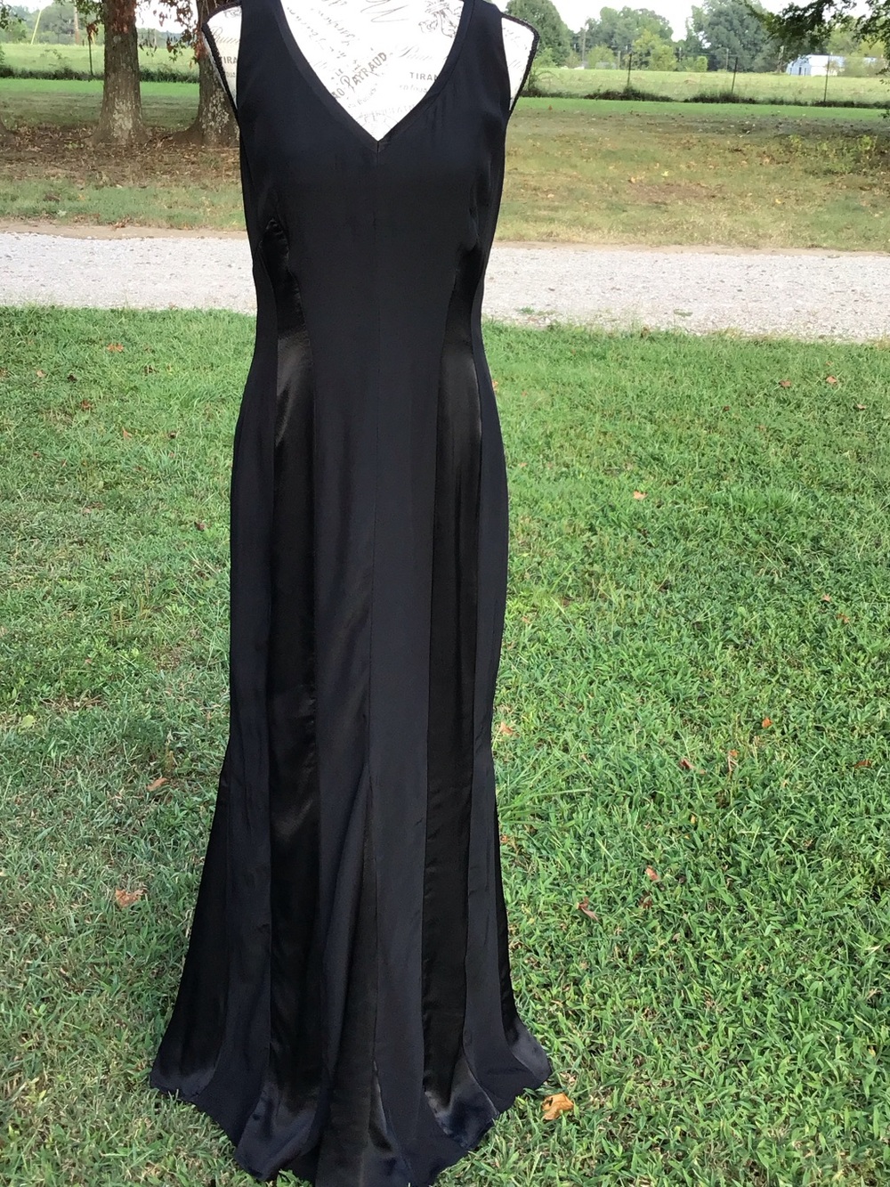 Bravissimo Black Sleeveless V-Neckline Panelled Fishtail Maxi Silhouette (Curvy)
